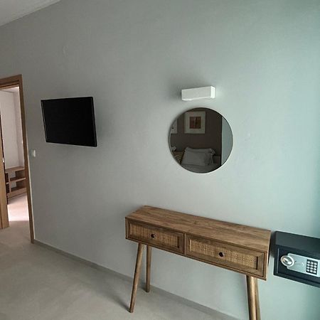 Ninemia Beach Hotel & Suites Agia Marina Eksteriør bilde