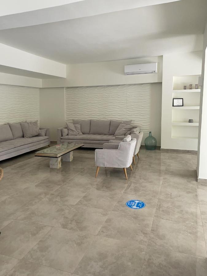 Ninemia Beach Hotel & Suites Agia Marina Eksteriør bilde
